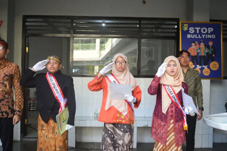 Instagram post from sd_djamaatul_ichwan. This post is in position 14.