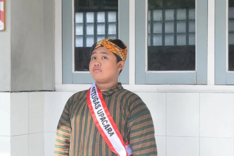 Instagram post from sd_djamaatul_ichwan. This post is in position 13.