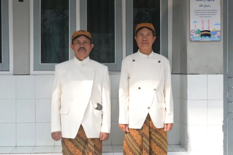 Instagram post from sd_djamaatul_ichwan. This post is in position 8.