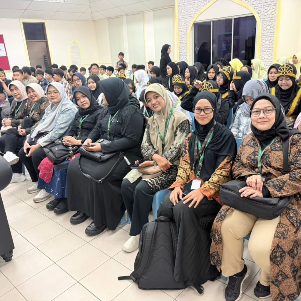 Instagram post from sd_djamaatul_ichwan. This post is in position 2.