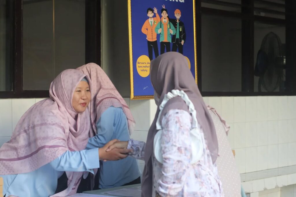 Instagram post from sd_djamaatul_ichwan. This post is in position 0.