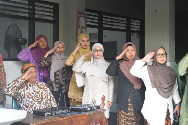 Instagram post from sd_djamaatul_ichwan. This post is in position 12.