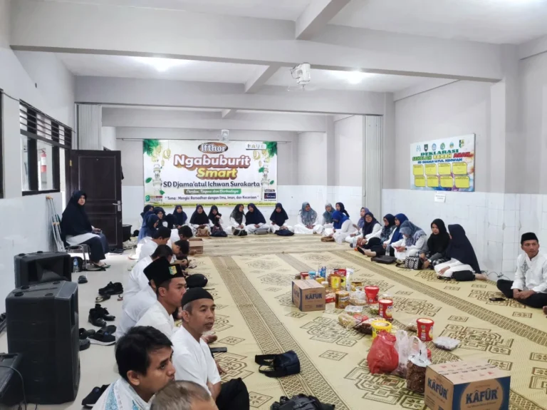 Instagram post from sd_djamaatul_ichwan. This post is in position 10.